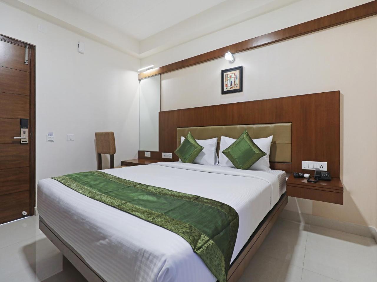 Hotel Treebo Akshaya Bull Temple Bangalore Exterior foto